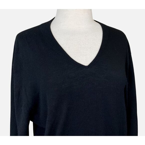 Neiman Marcus Black Cashmere V-Neck Long Sleeve Vintage Sweater XL - Picture 2 of 6